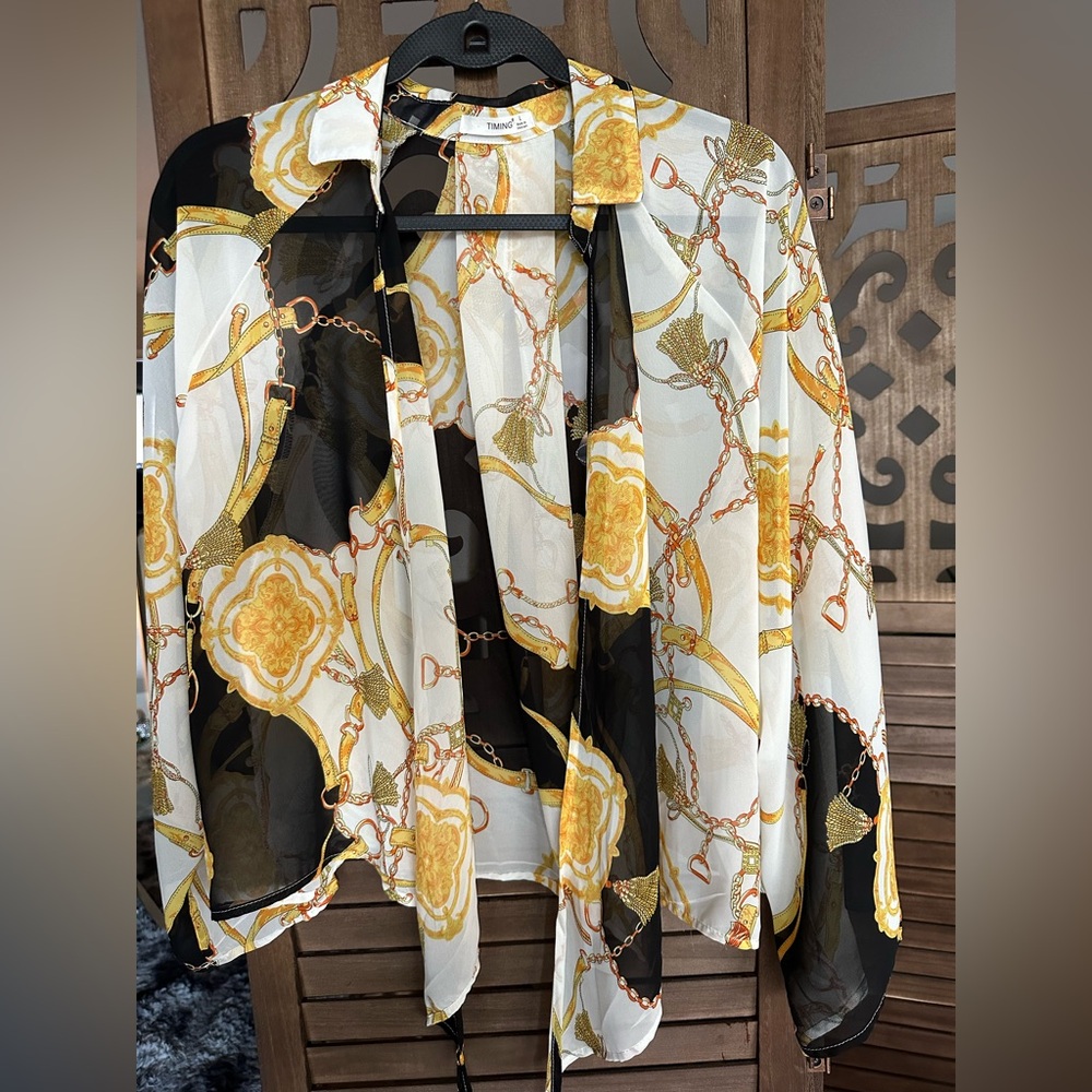 Chic Sheer Chain Print Blouse- Open Front- Size L - Picture 4 of 9